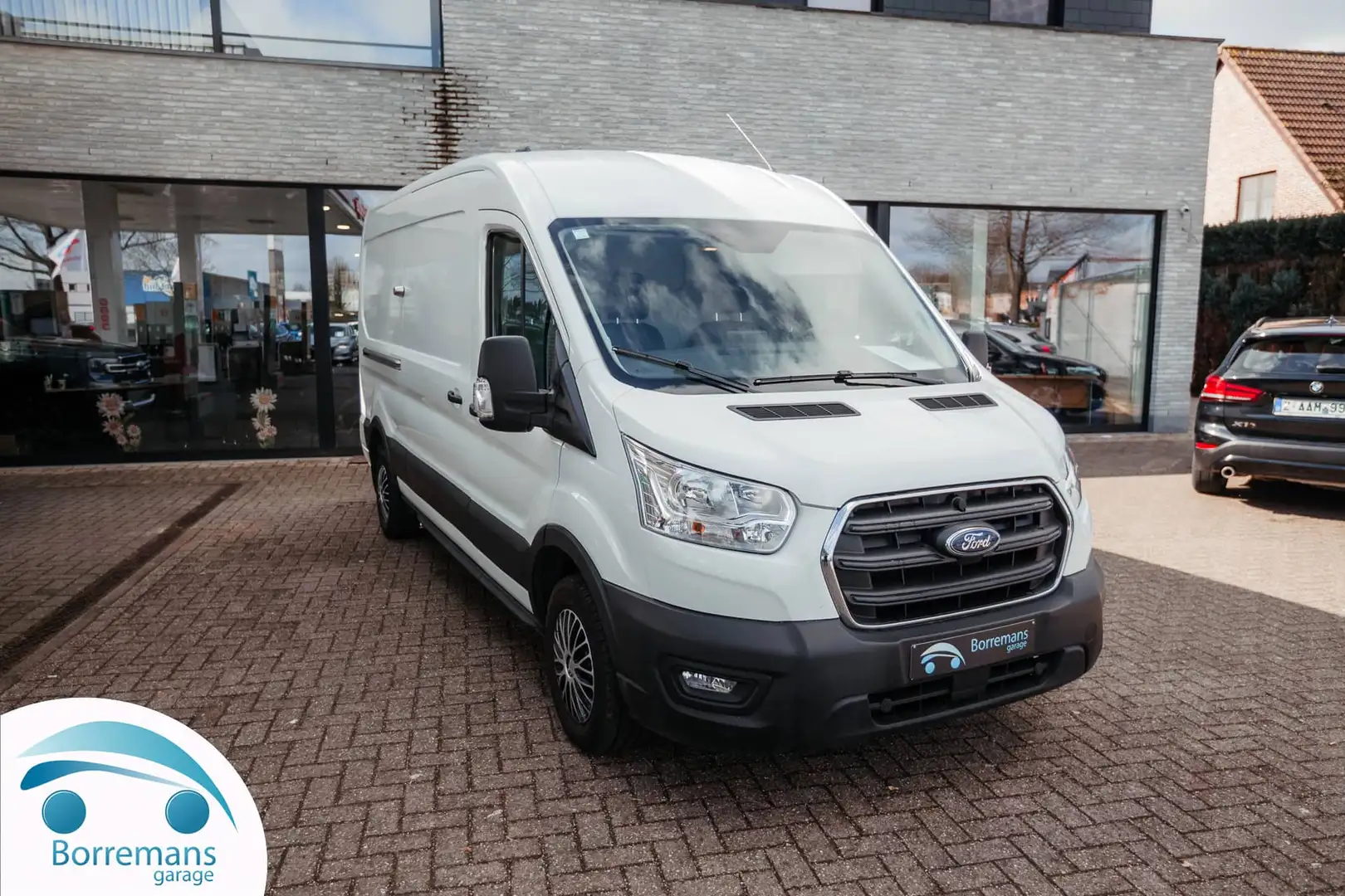 Ford Transit 2T Euro L3H2 6 Trekhaak/Parkeersensoren/Bluetoo... Wit - 1