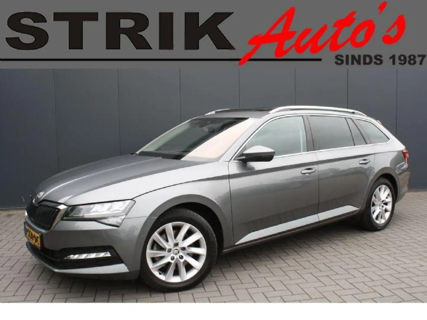 Skoda Superb Combi 1.5 TSI ACT Business Edition Plus - NAVIGATI Grau - 1