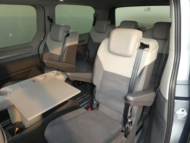 Volkswagen T7 Multivan VW T7 Multivan Edition ÜH eHybrid 180 kW 4M Ansicht 12