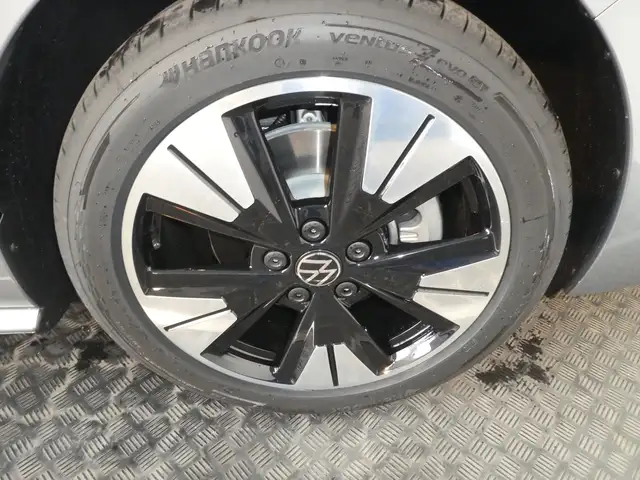 Volkswagen T7 Multivan VW T7 Multivan Edition ÜH eHybrid 180 kW 4M Ansicht 21