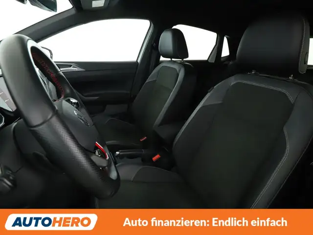 Volkswagen Polo view 10