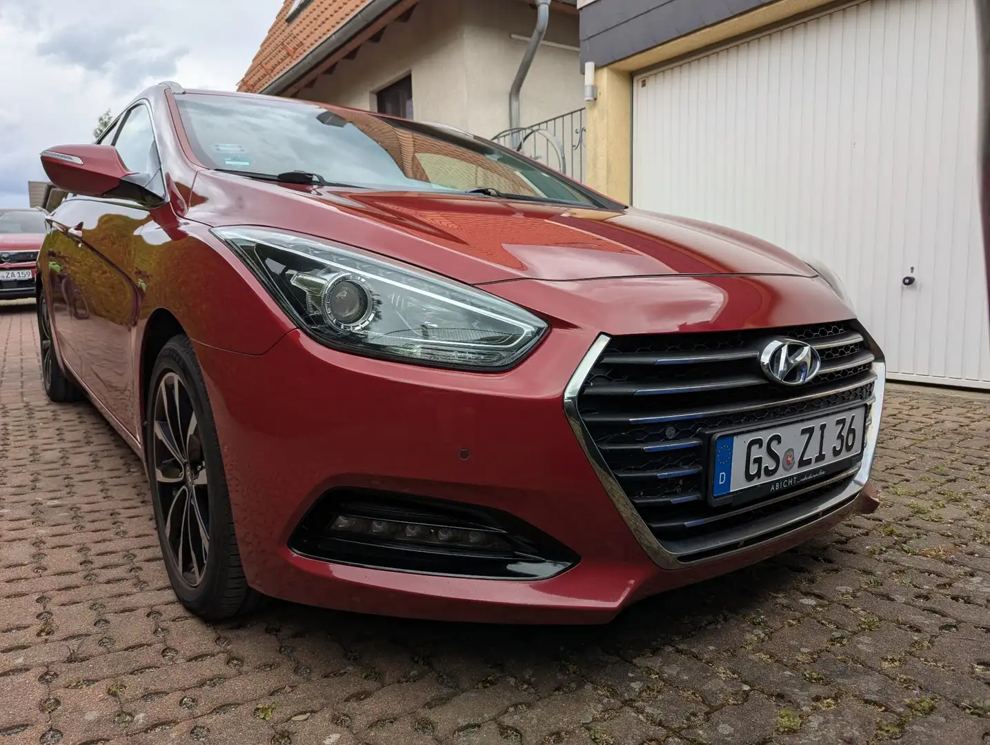 Hyundai i40 blue Style. AHK, Kamera, Sitzh, Som/Win Reifen Rojo - 1
