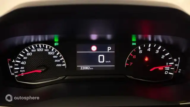 Peugeot 208 view 10