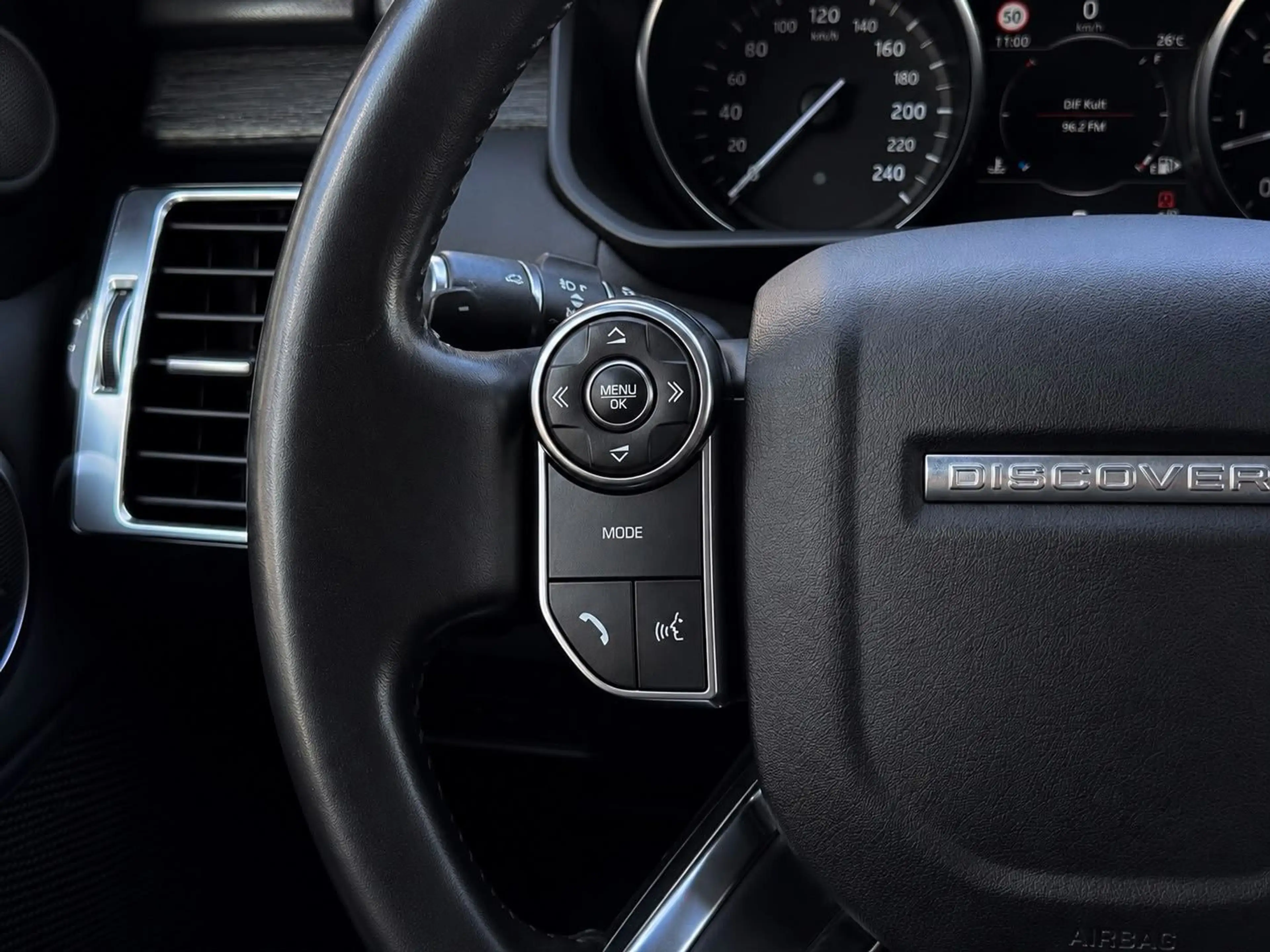 Land Rover Discovery 5 HSE TD6 7-SITZER°STANDHZNG°PANO°360° — photo 13