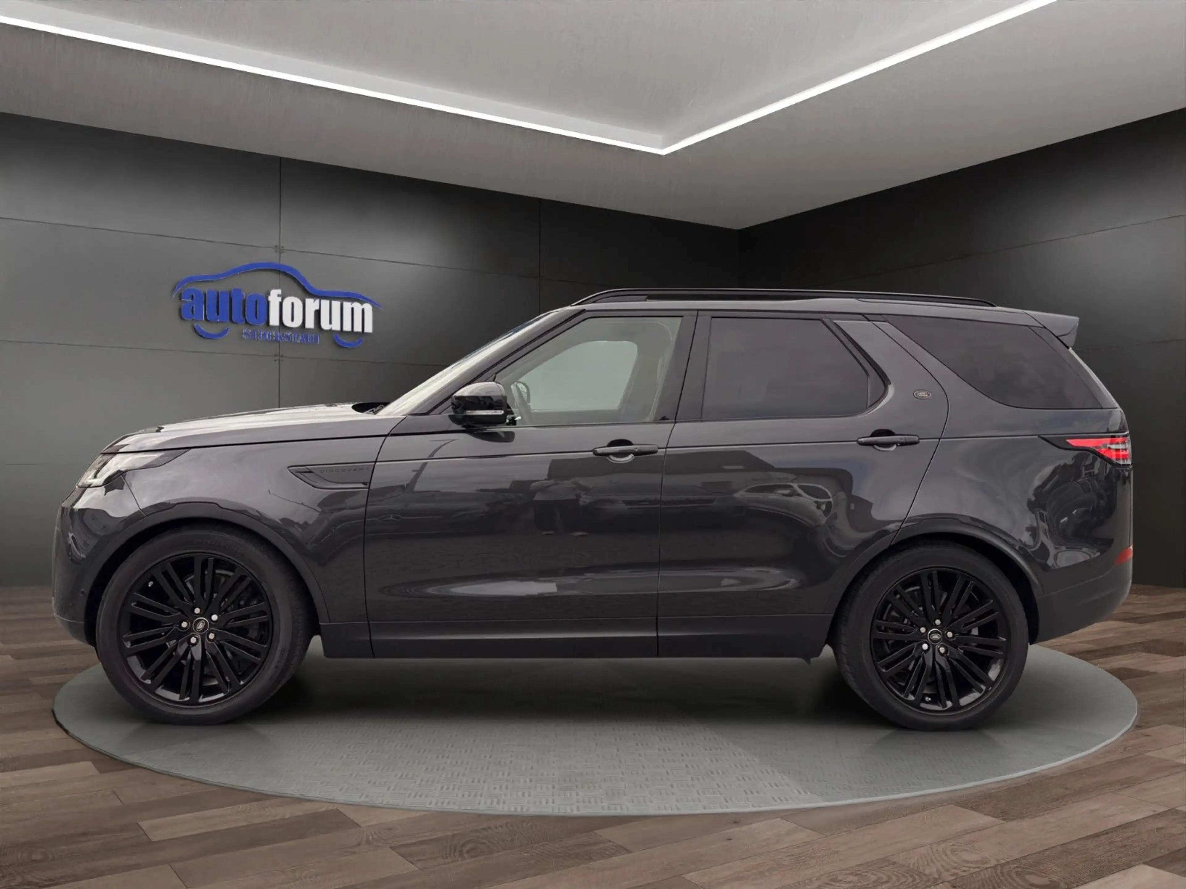 Land Rover Discovery 5 HSE TD6 7-SITZER°STANDHZNG°PANO°360° — photo 9
