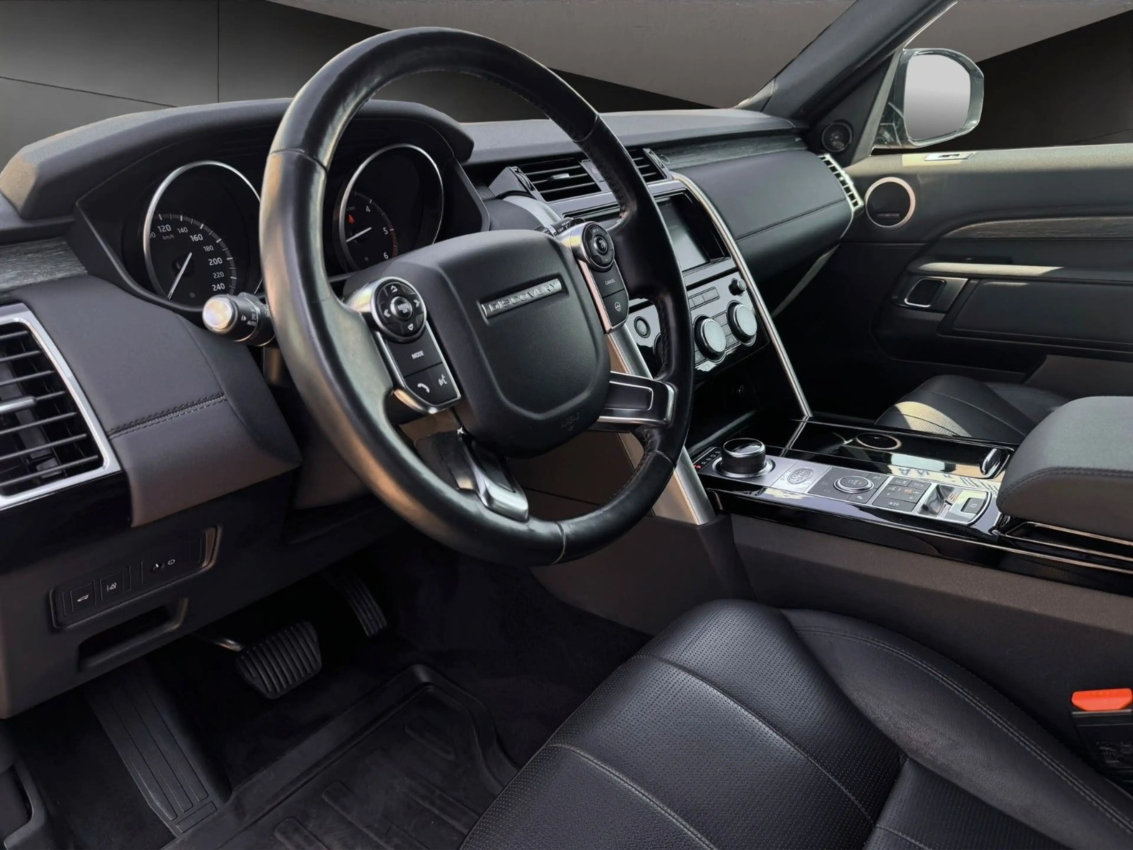 Land Rover Discovery 5 HSE TD6 7-SITZER°STANDHZNG°PANO°360° — photo 15