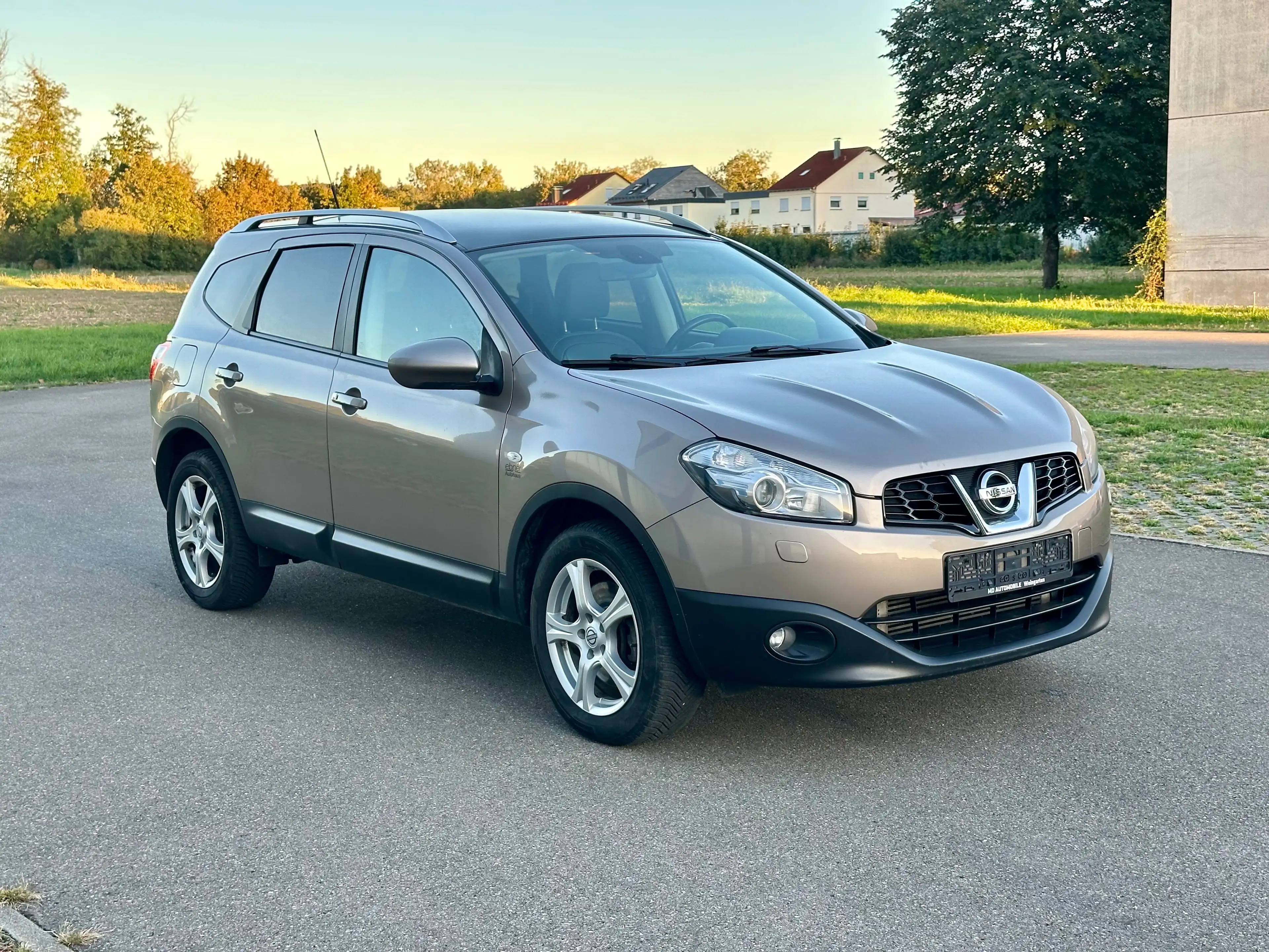 Nissan Qashqai+2 Tekna 4X4 — photo 2