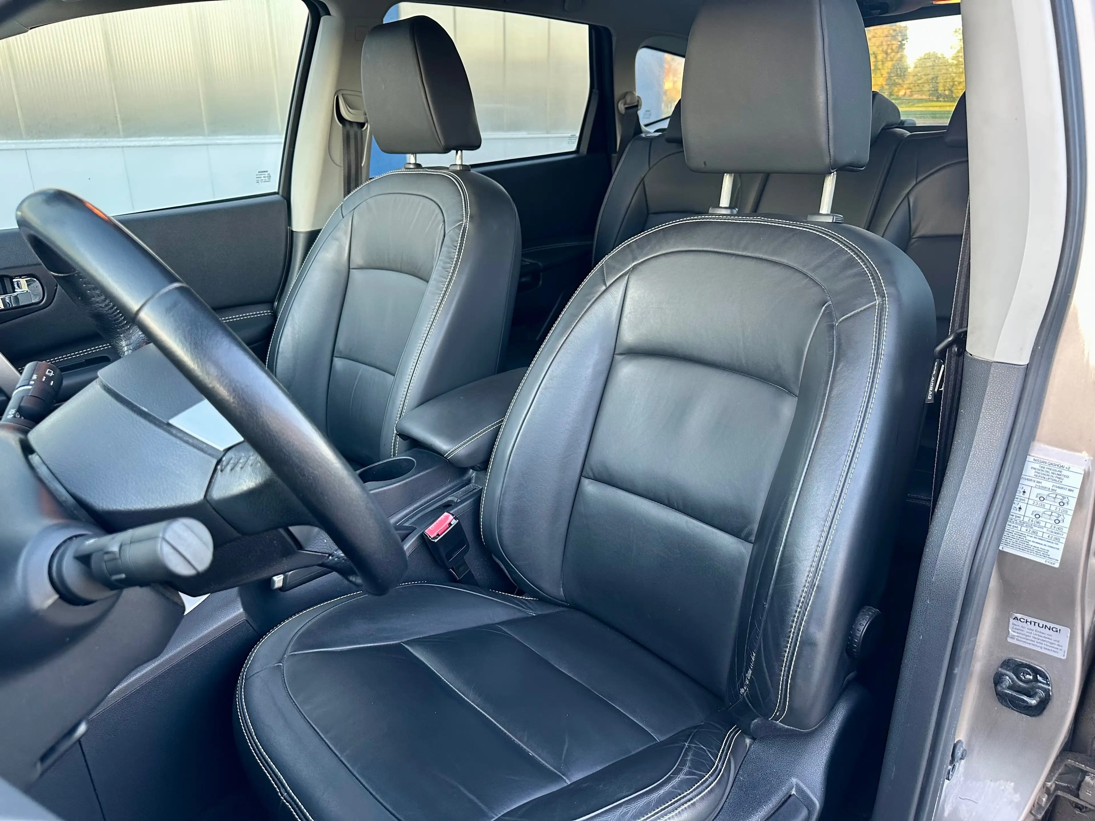 Nissan Qashqai+2 Tekna 4X4 — photo 12