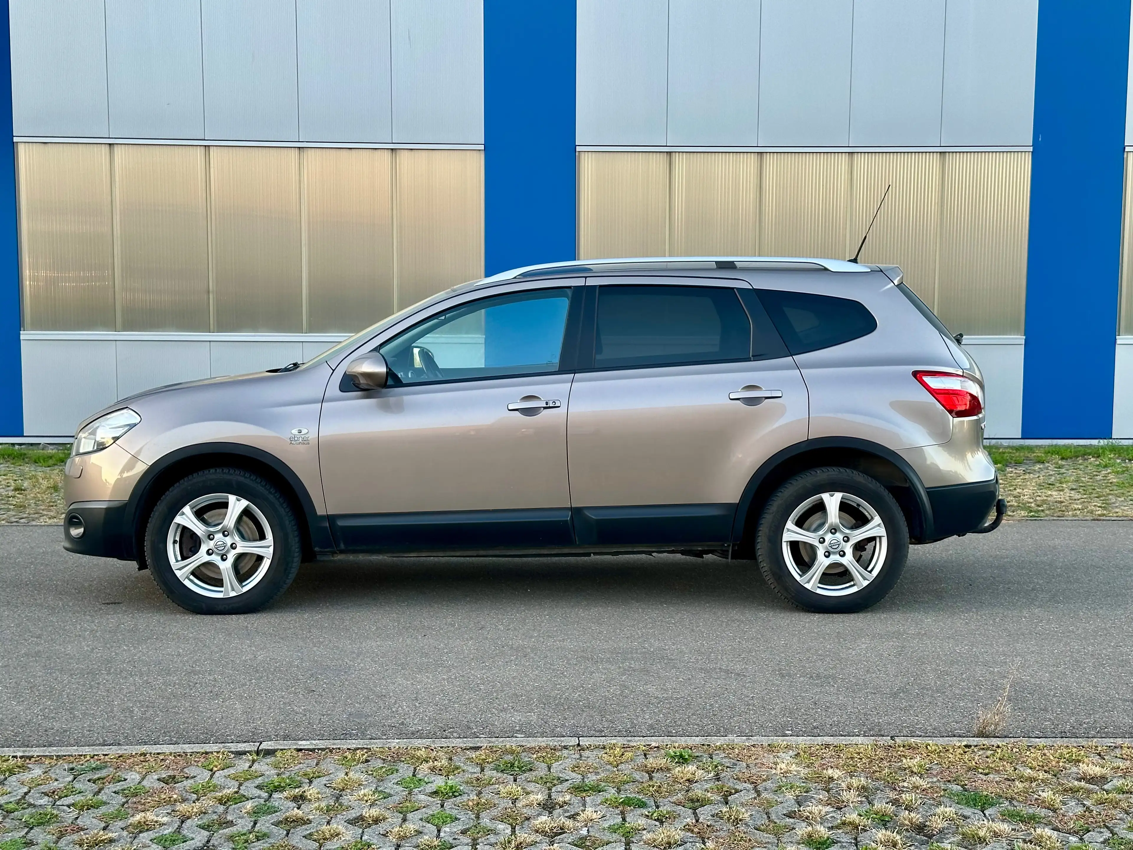 Nissan Qashqai+2 Tekna 4X4 — photo 7
