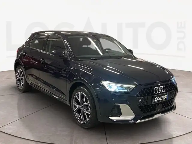 Audi A1 view 3
