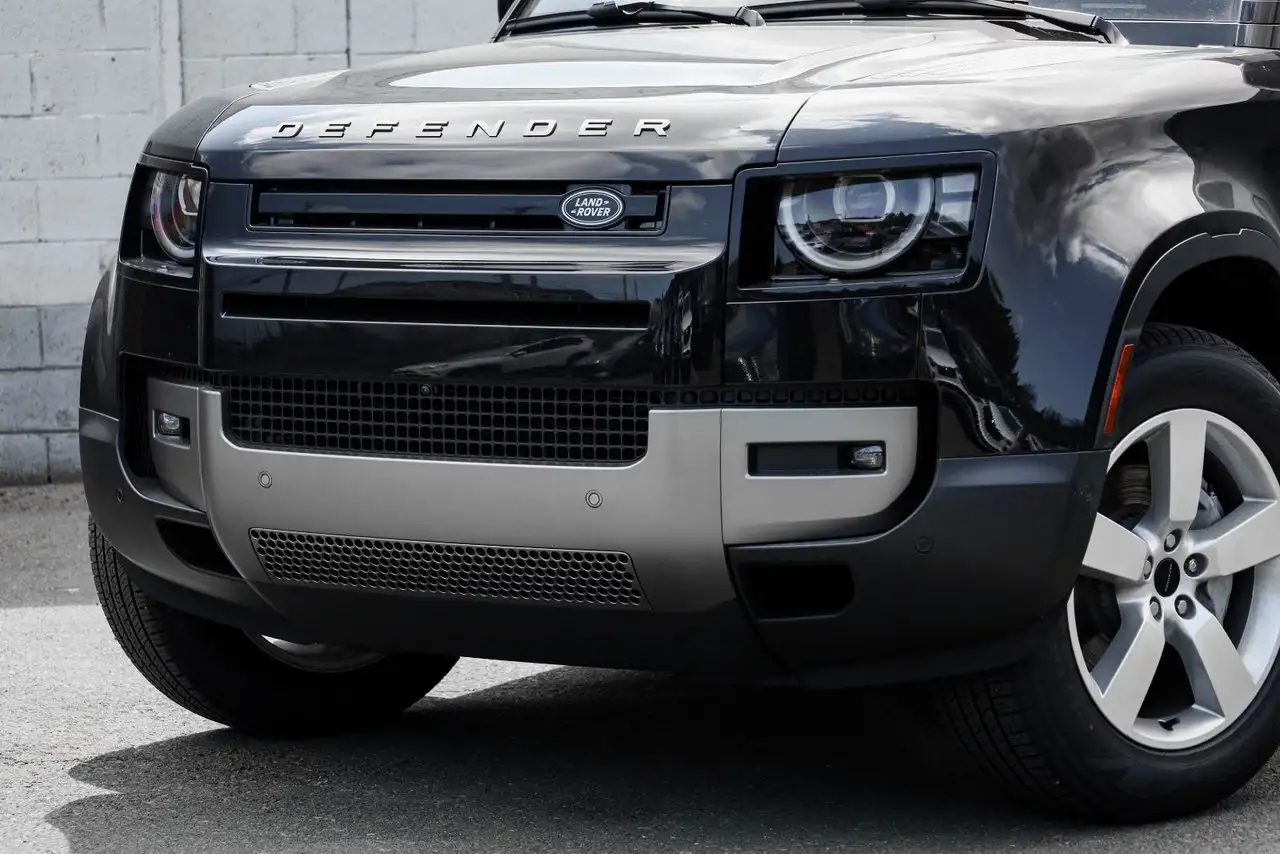 Land Rover Defender снимка Land Rover Defender