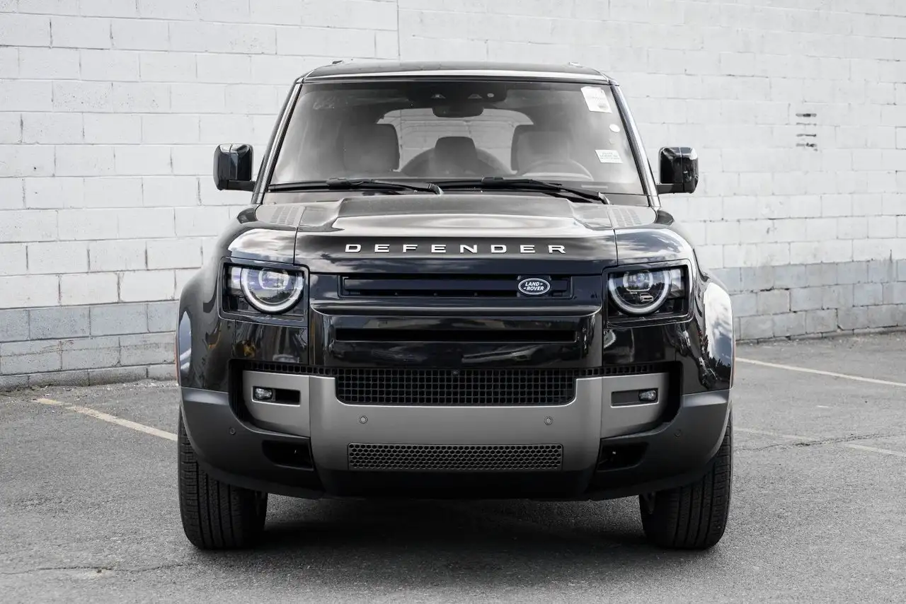 Land Rover Defender снимка Land Rover Defender