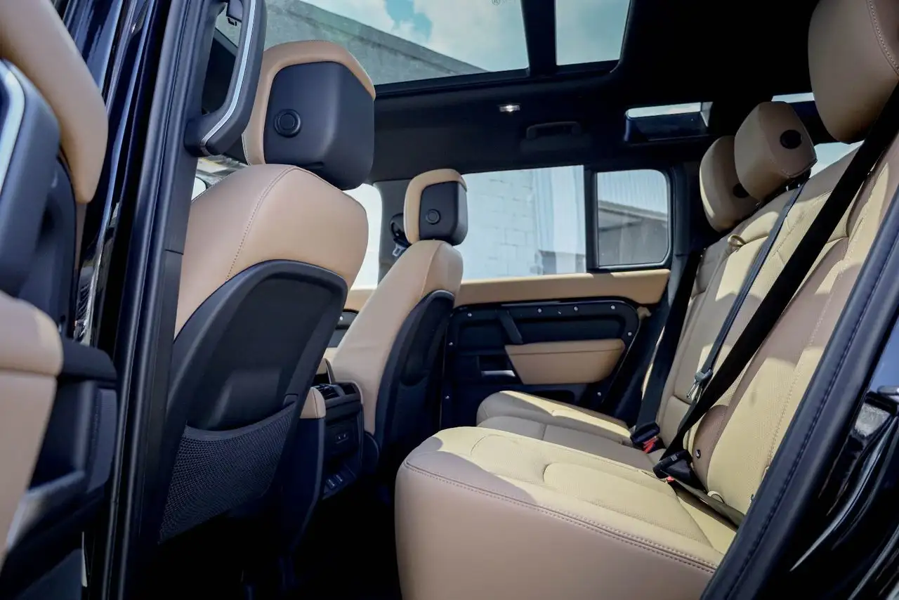 Land Rover Defender снимка Land Rover Defender