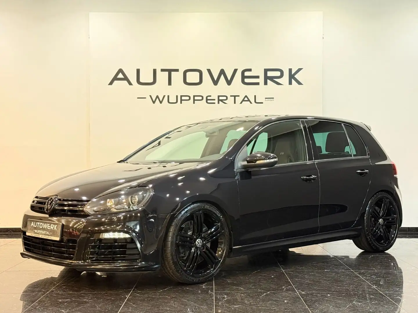 Volkswagen Golf VI R 4Motion*SCHALE*DYNAUDIO*H&R* Zwart - 2
