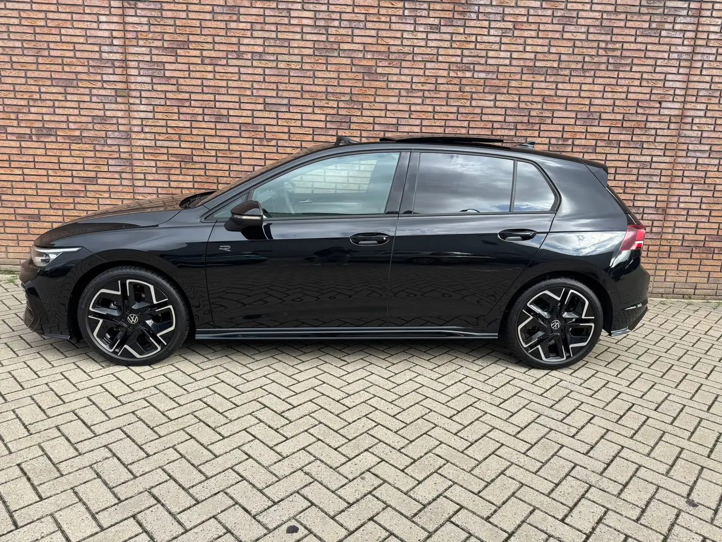 Volkswagen Golf 1.5 TSI R-Line Edition Noir - 2