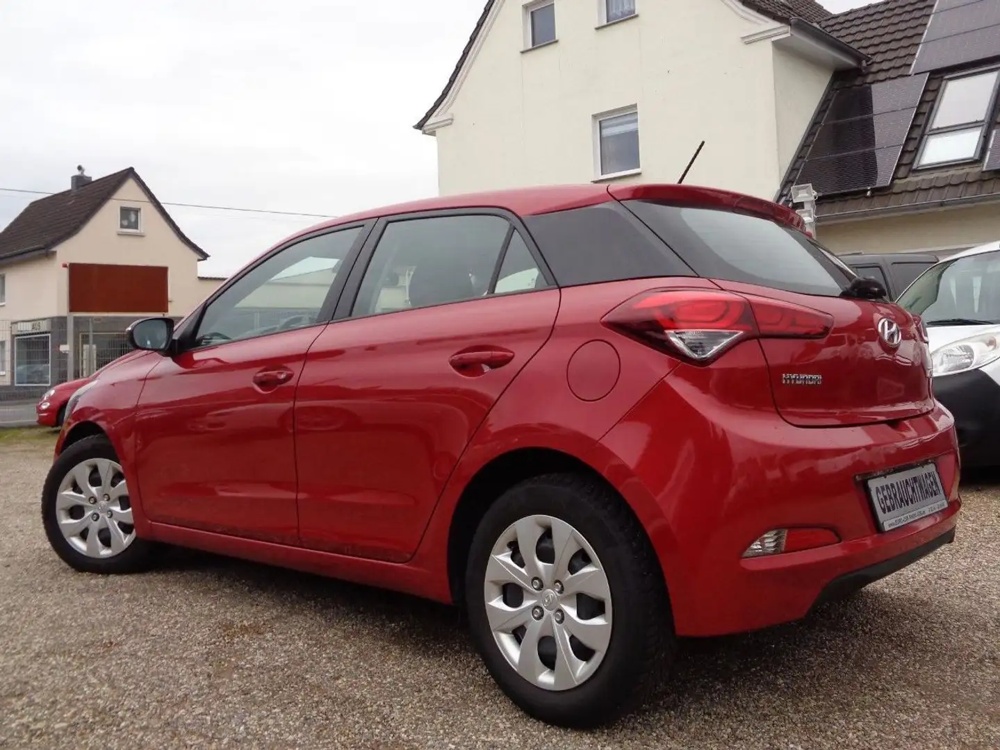 Hyundai i20 !! 6.Gang Getriebe - Euro6 !! Rot - 2