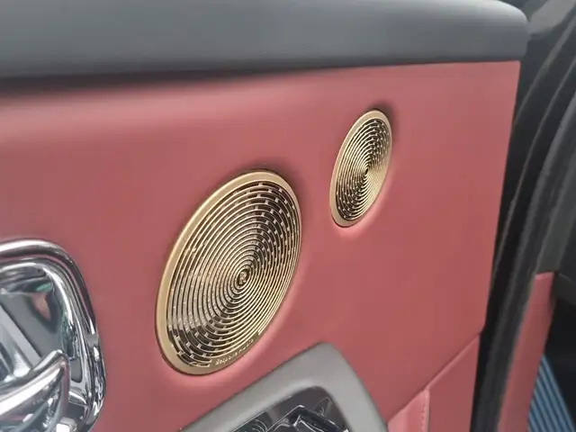 Rolls-Royce Cullinan view 15
