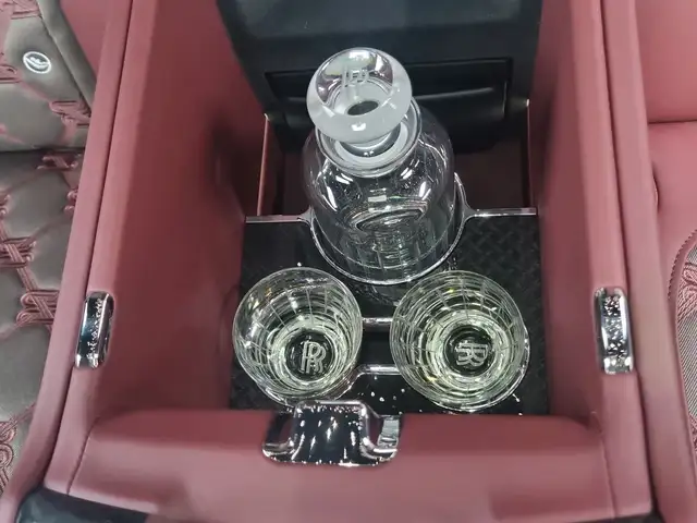 Rolls-Royce Cullinan view 11