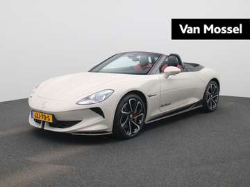GT AWD Dual Motor 77kWh | Ivory White + Rood Dak |