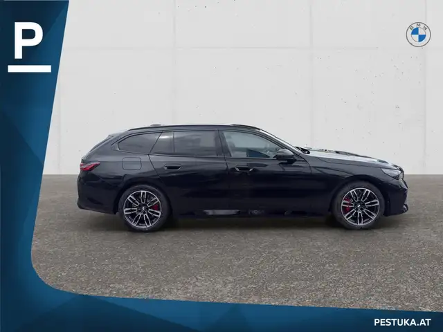 BMW 5 Series view 3