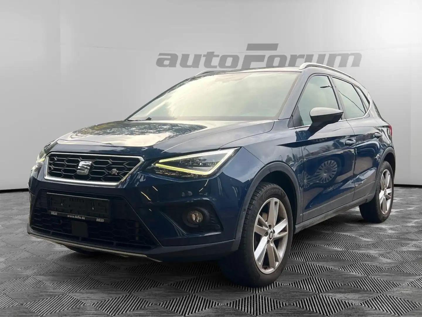 SEAT Arona 1.0 TSI FR Navi+SHZ+LED Blau - 2
