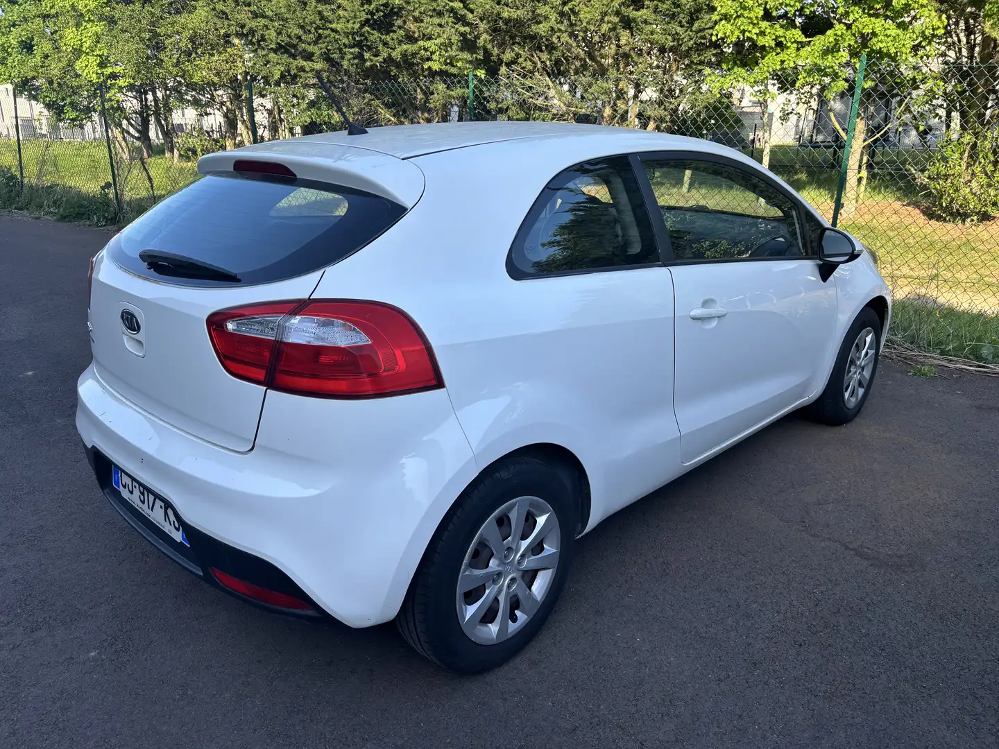 Kia Rio 1.2L 85 Motion - 2