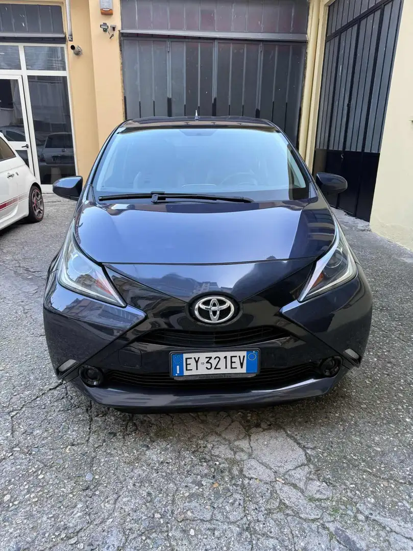 Toyota Aygo 1.0 VVT-i 69 CV 5 porte x-clusiv Blauw - 2