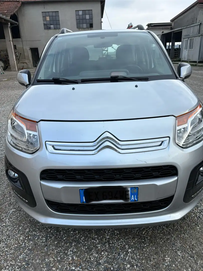 Citroen C3 Picasso 1600 cc Grijs - 2