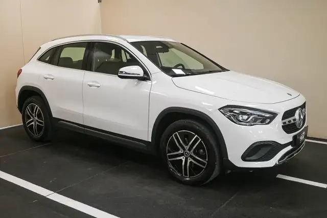 Mercedes-Benz GLA 200 GLA 200 d Automatic Sport