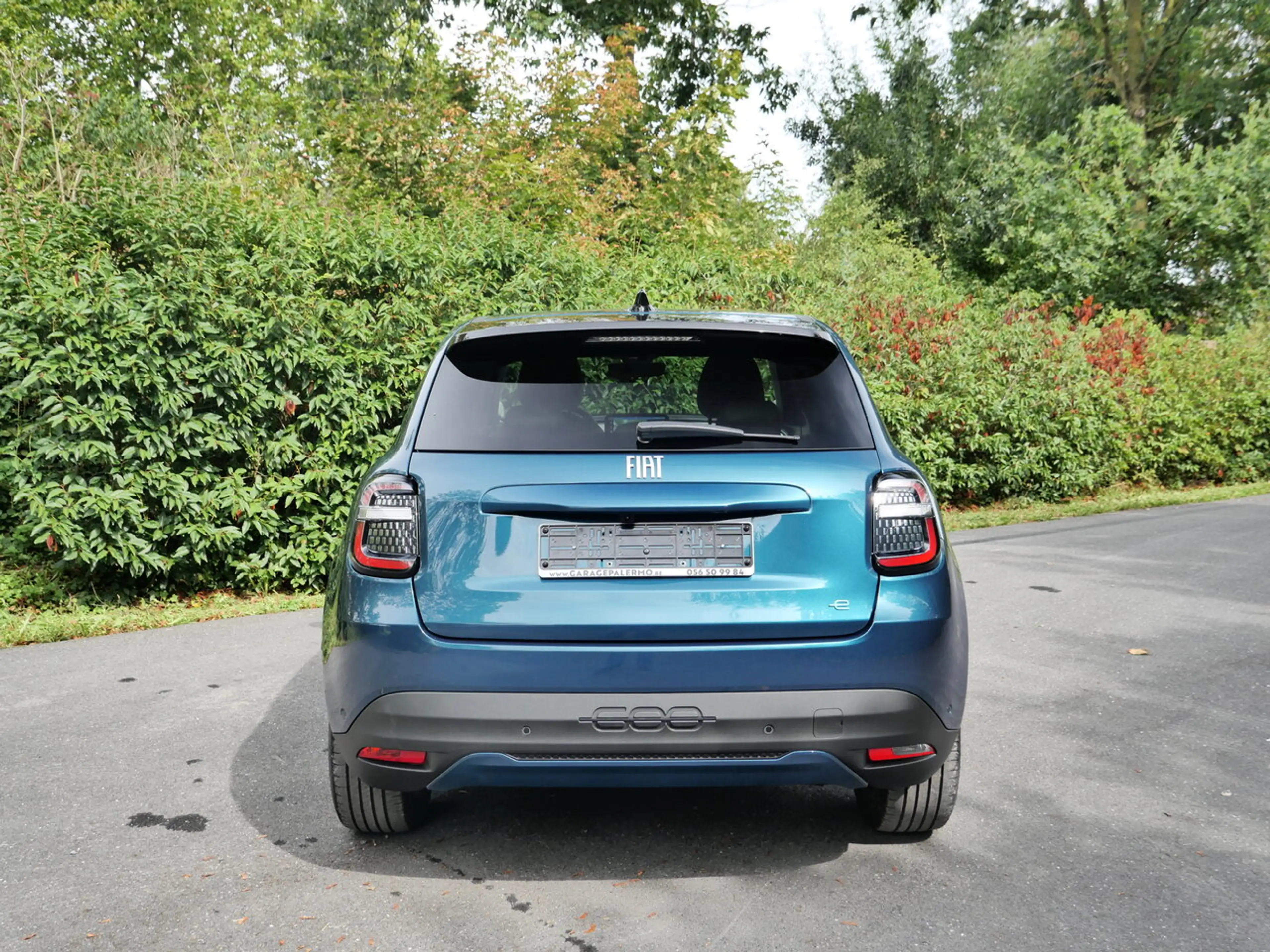 Fiat 600e La Prima — photo 11