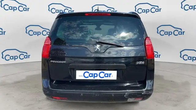 Peugeot 5008 view 3