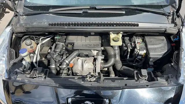 Peugeot 5008 view 15
