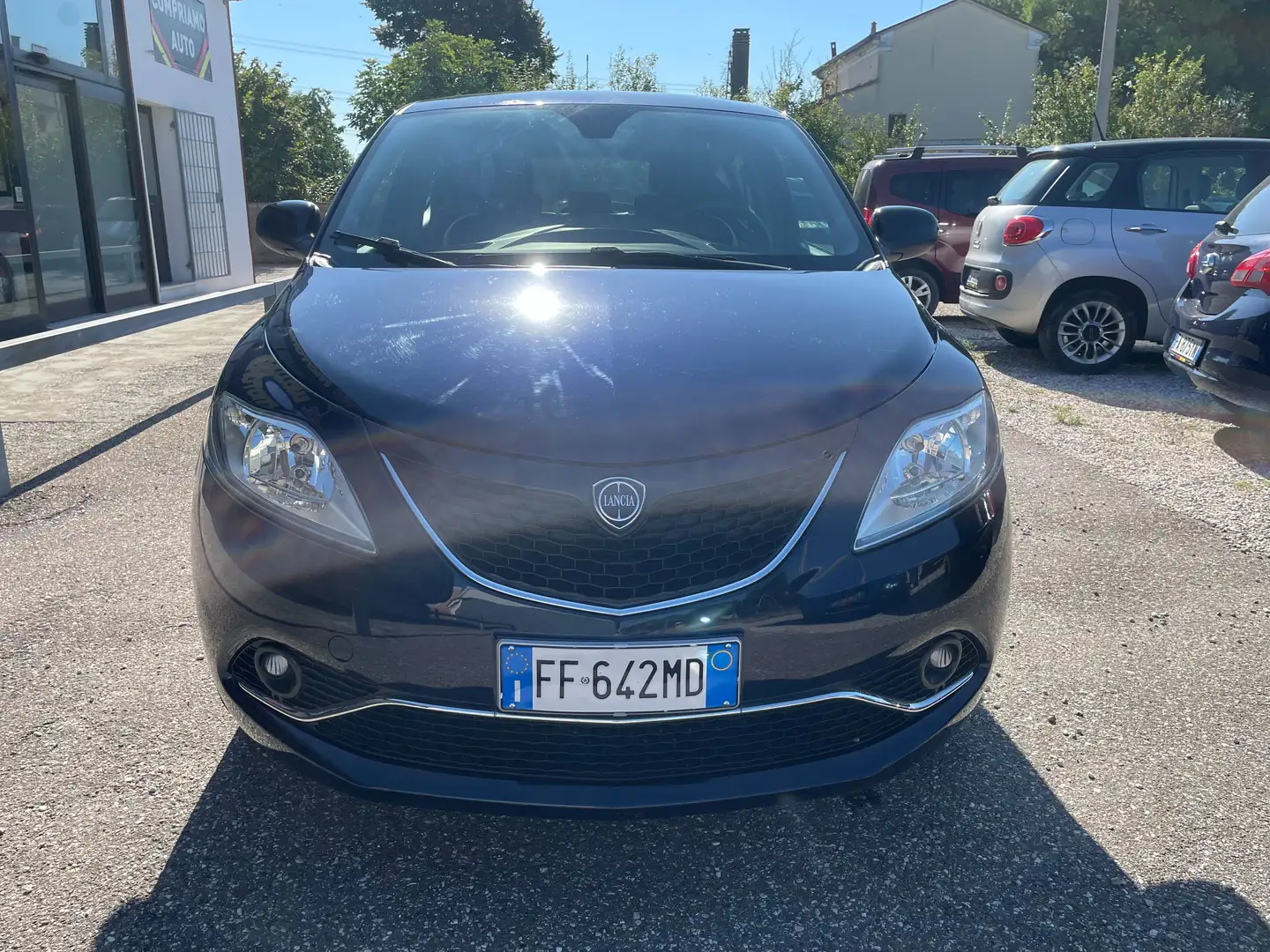 Lancia Ypsilon Ypsilon 1.2 Silver ecochic Gpl 69cv X NEOPATENTATI Blau - 2