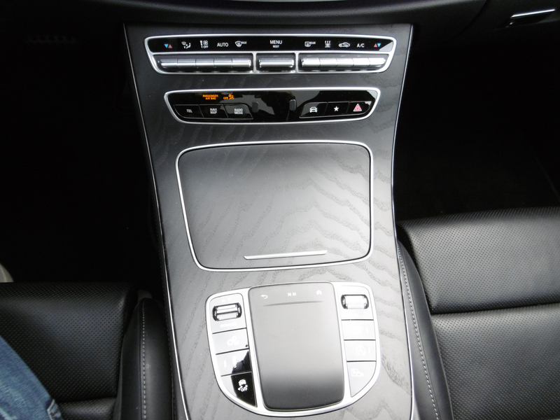 Mercedes-Benz E 53 AMG T 4Matic+*Schale*MATT*Sport.AGA*S.Dach — photo 11