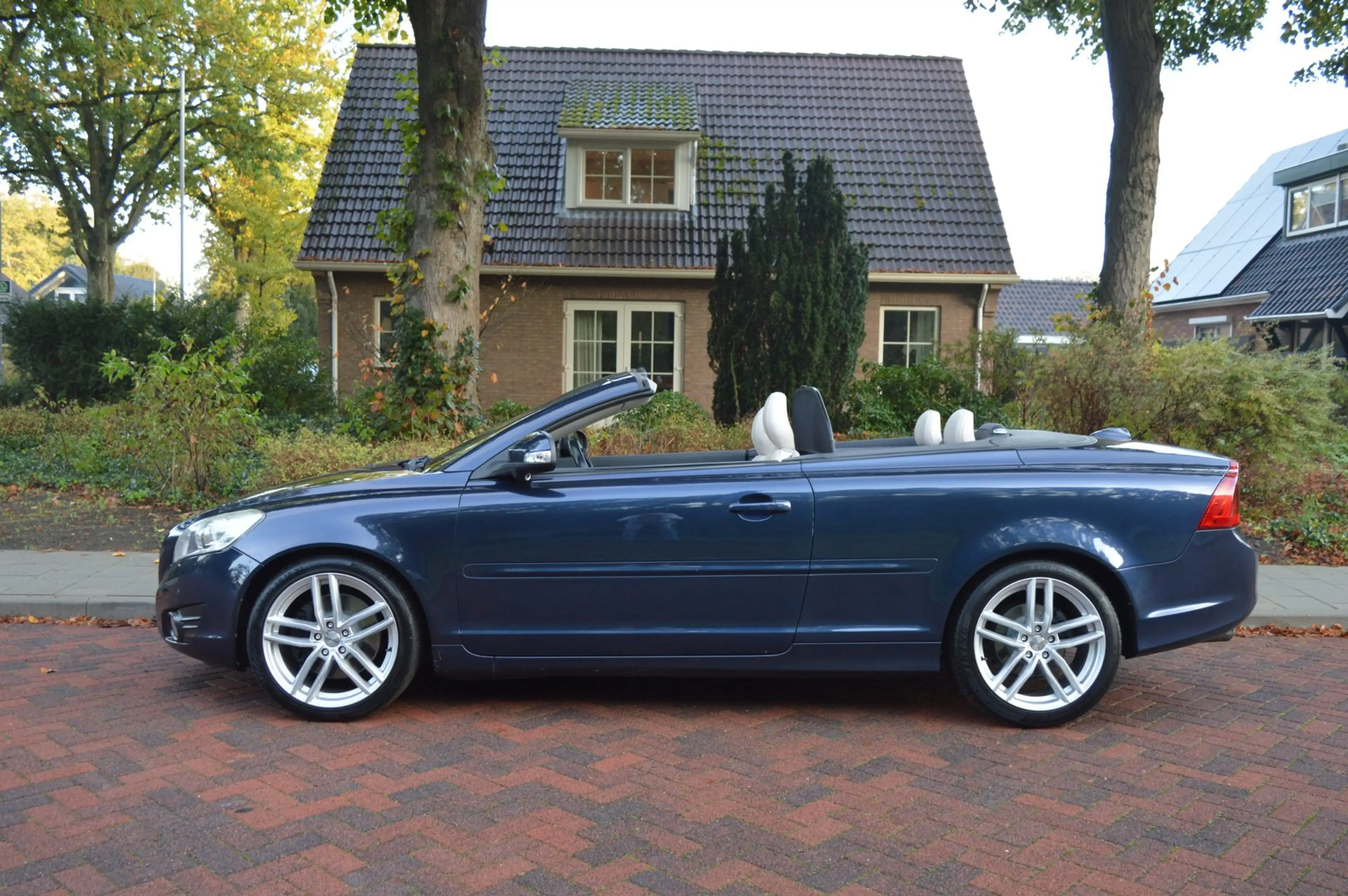 Volvo C70 Convertible 2.5 T5 Tourer ORG NL/NAP/voll onderhou — photo 2