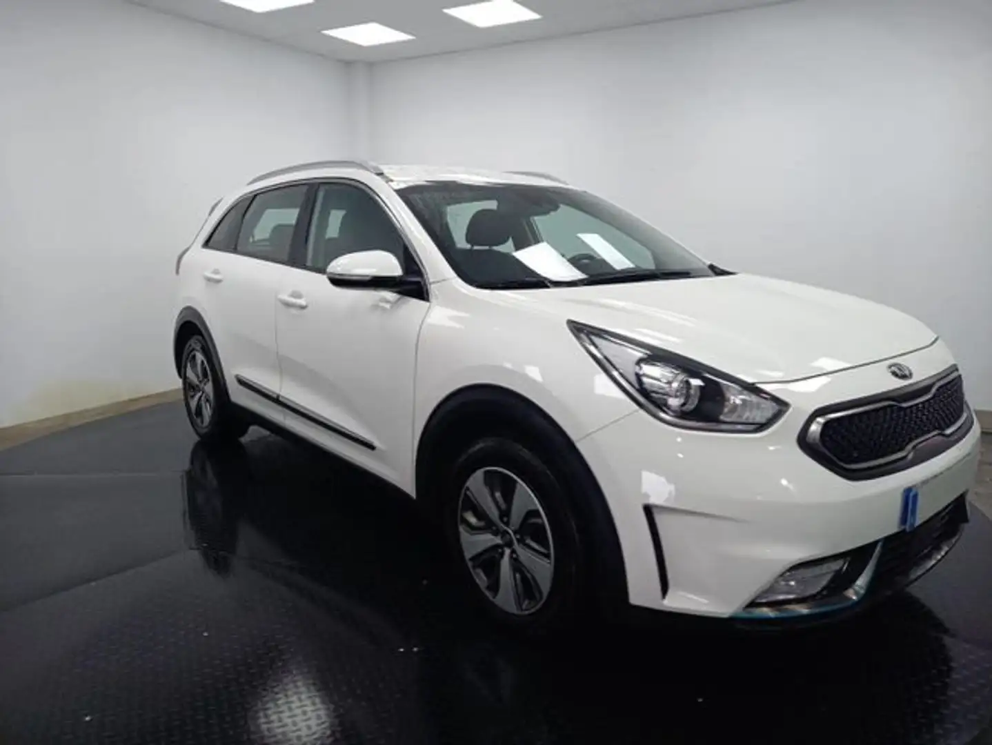 Kia Niro 1.6 GDI PHEV 104KW DRIVE Blanco - 2