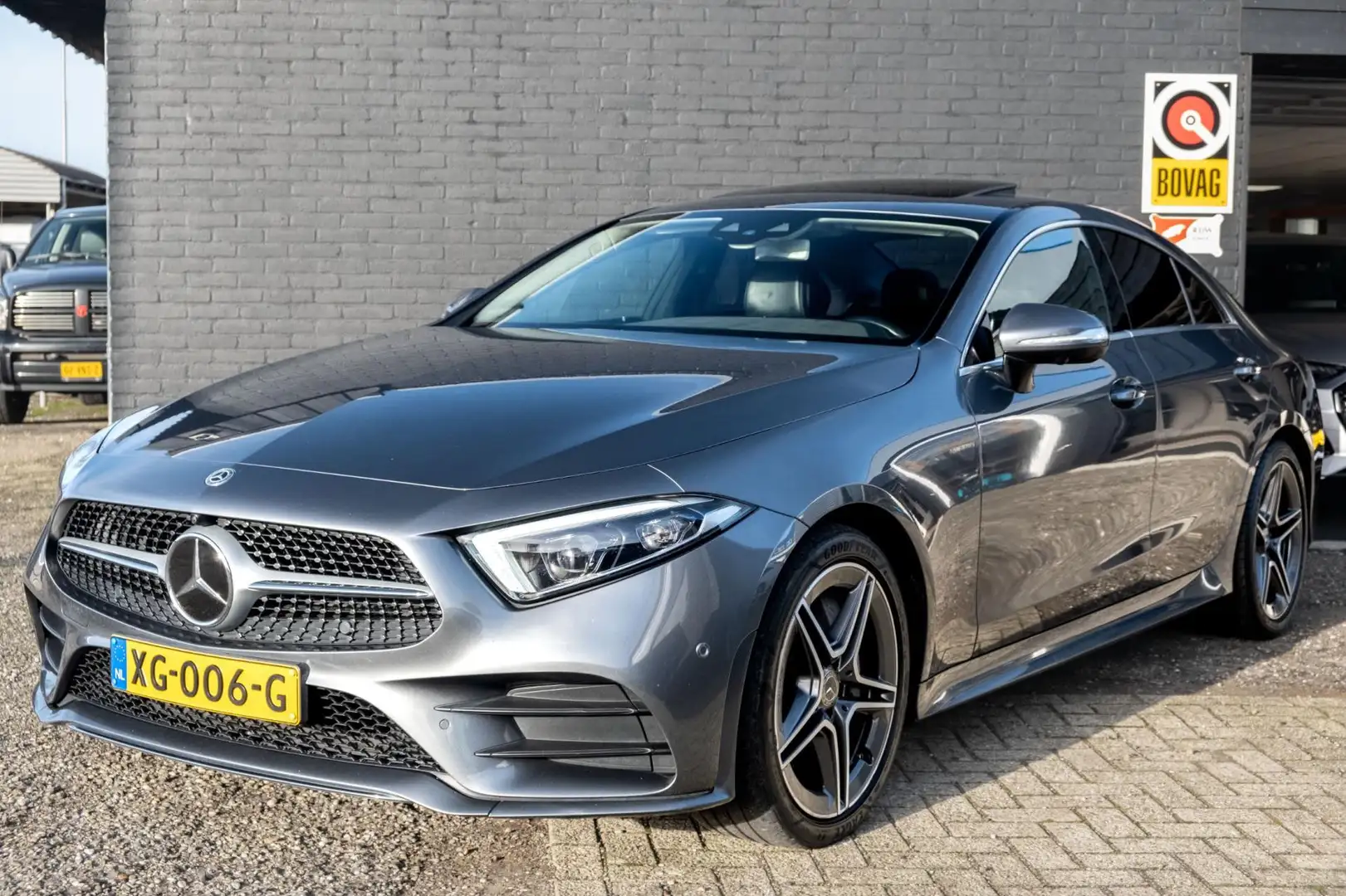 Mercedes-Benz CLS 450 4MATIC Premium Plus | Sfeer | 360 Camera | Schuifd Grijs - 1