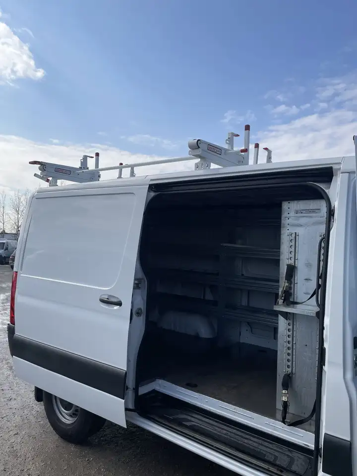 Mercedes-Benz Sprinter снимка Mercedes-Benz Sprinter