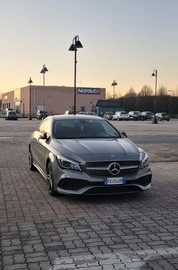 Mercedes-Benz CLA 200 d (cdi) Business auto - 1