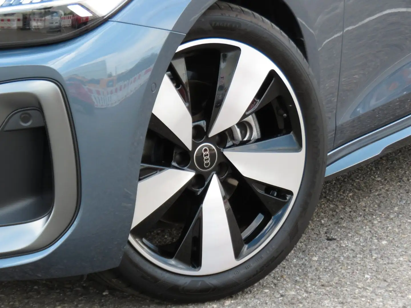 Audi A5 Avant TFSI 150KW S tronic 2x S line TECH uvm. Blau - 2