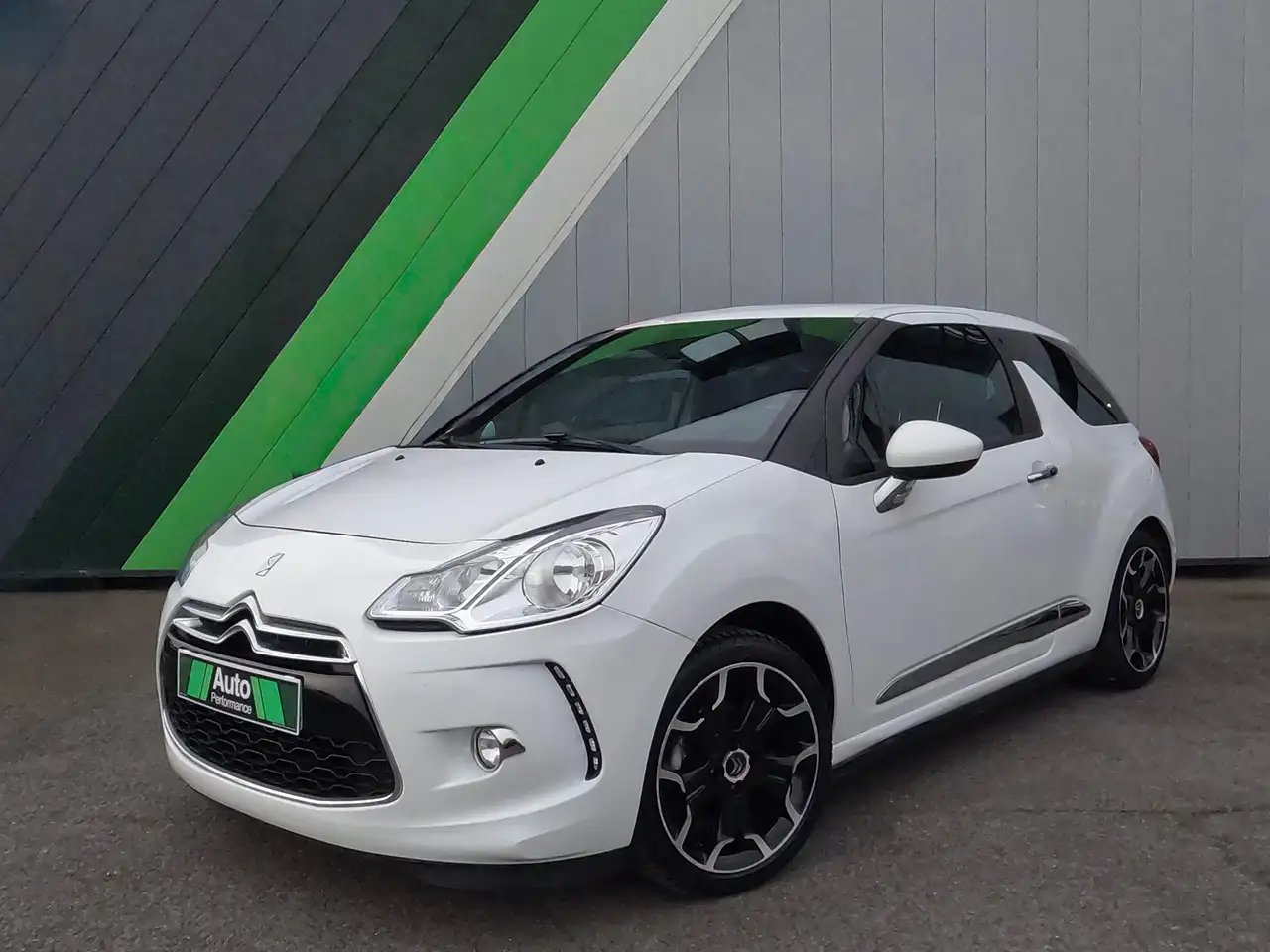 Citroen DS3 e-HDi 90 Airdream So Chic