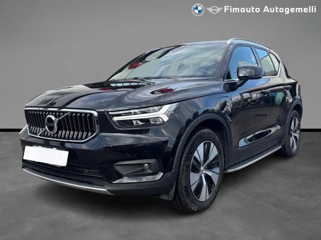 Volvo XC40 T5 Recharge Plug-in Hybrid Inscription + Tetto Apr — photo 1 of 15