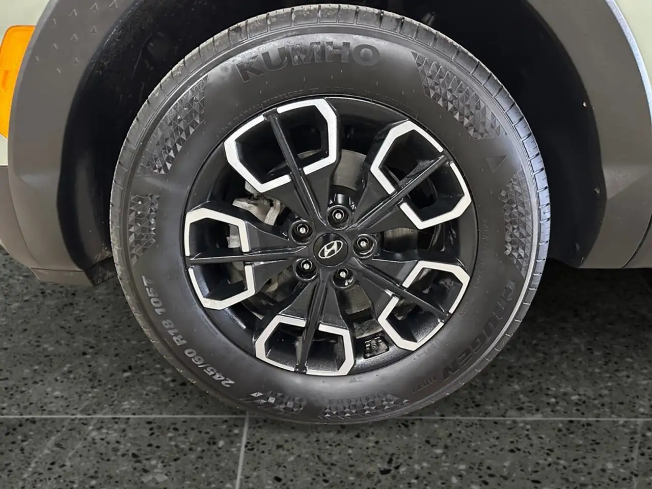 Hyundai Santa Cruz снимка Hyundai Santa Cruz