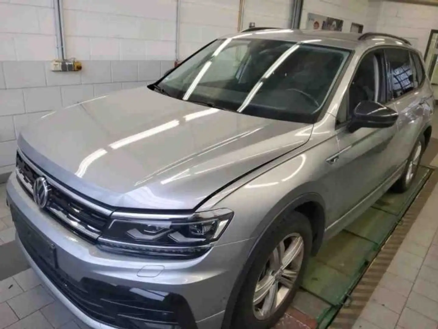 Volkswagen Tiguan Allspace 2.0TDI Highline 4M R-Line AHK LE Argento - 2