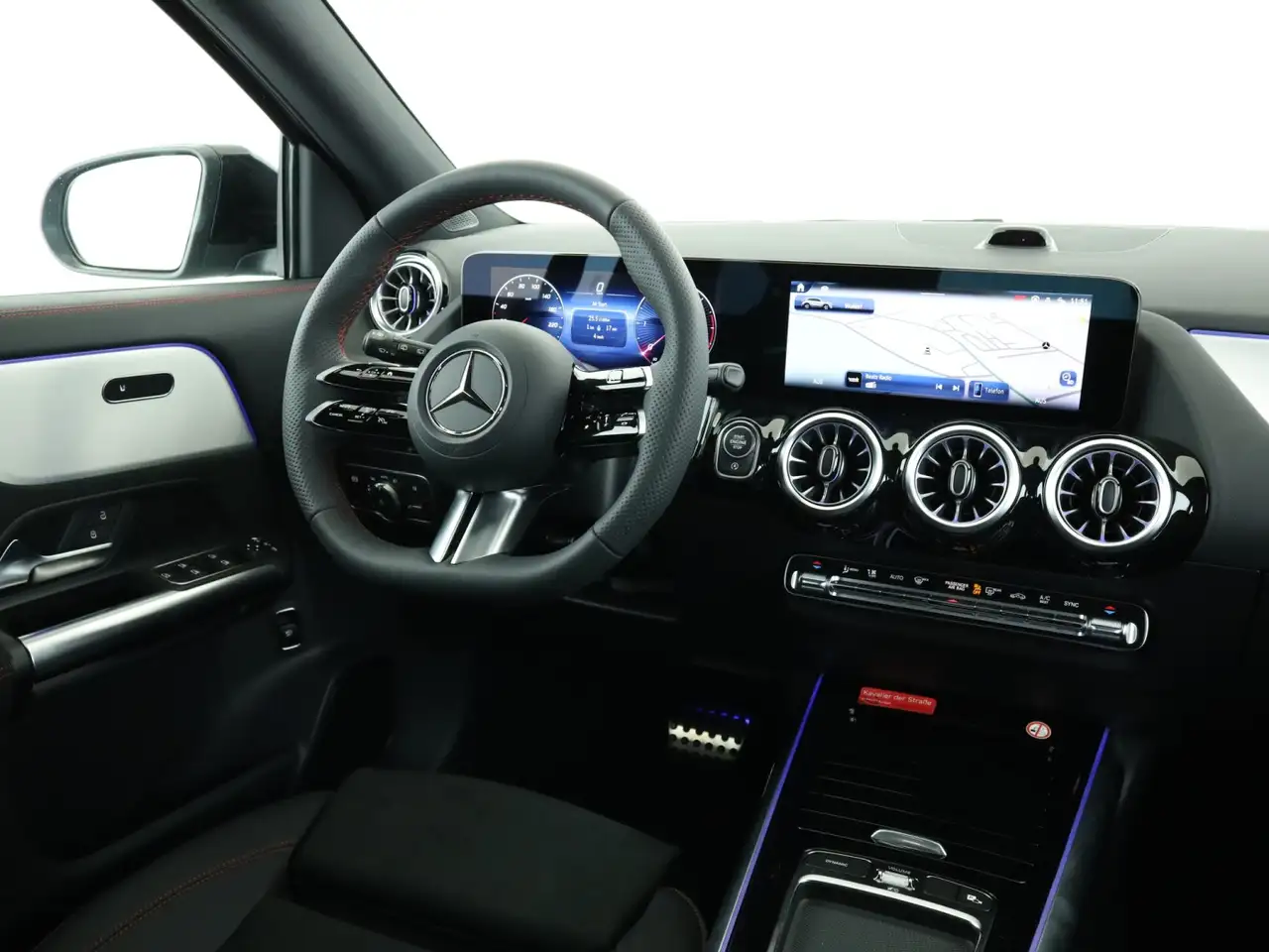 Mercedes-Benz GLA 2026 — фото 10