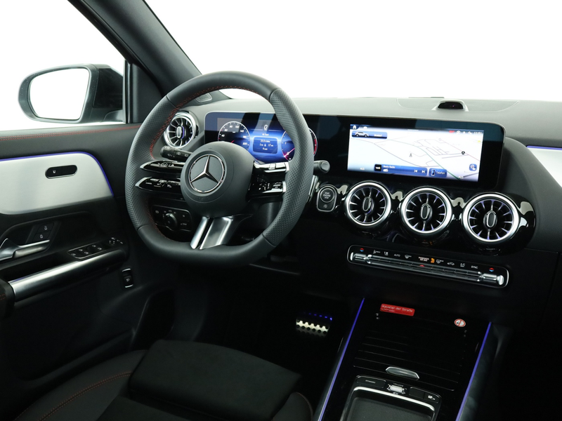 Mercedes-Benz GLA 220 d 4MATIC 360 ACC AHK AUT DynLicht Kam. — photo 10