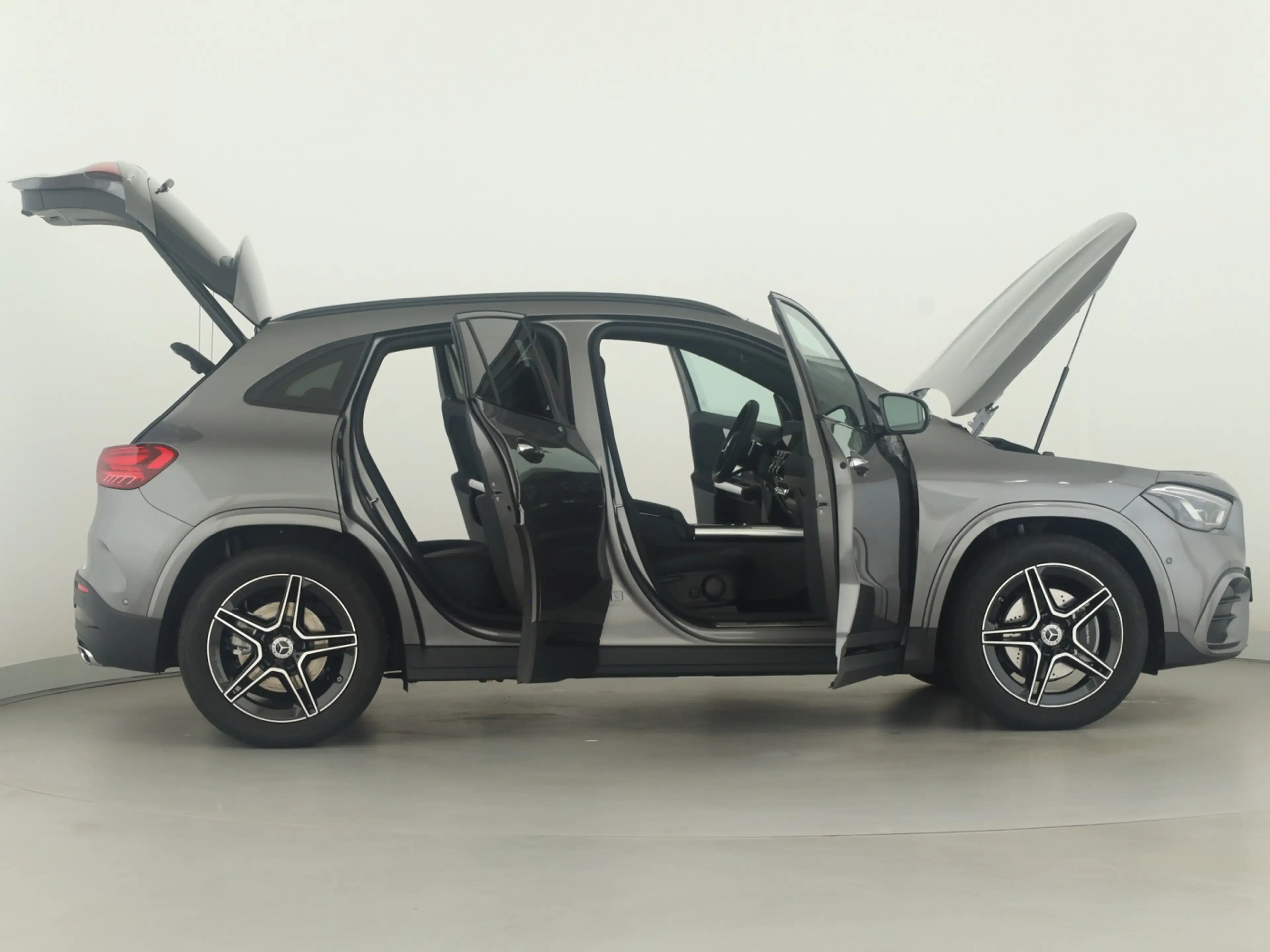 Mercedes-Benz GLA 220 d 4MATIC 360 ACC AHK AUT DynLicht Kam. — photo 8