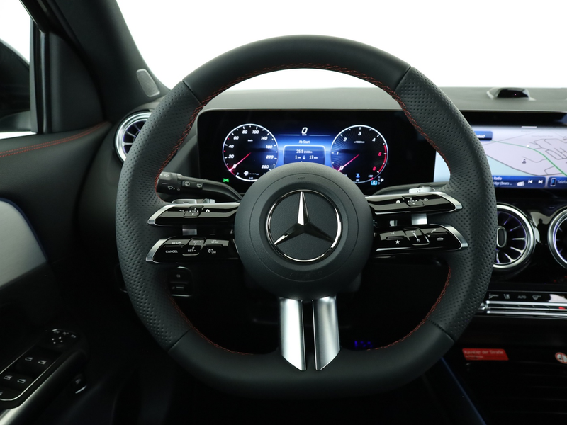 Mercedes-Benz GLA 220 d 4MATIC 360 ACC AHK AUT DynLicht Kam. — photo 11