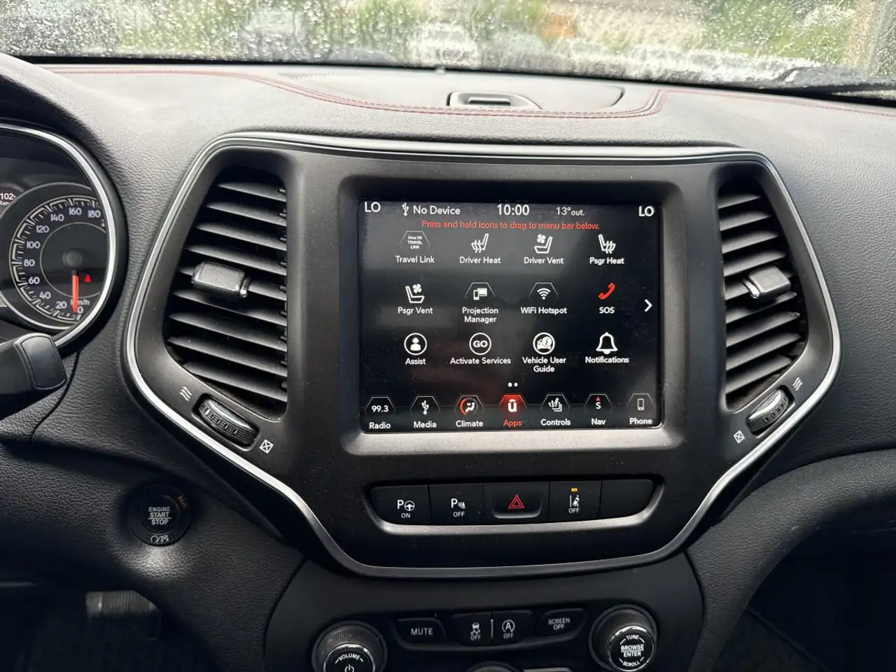Jeep Cherokee снимка Jeep Cherokee