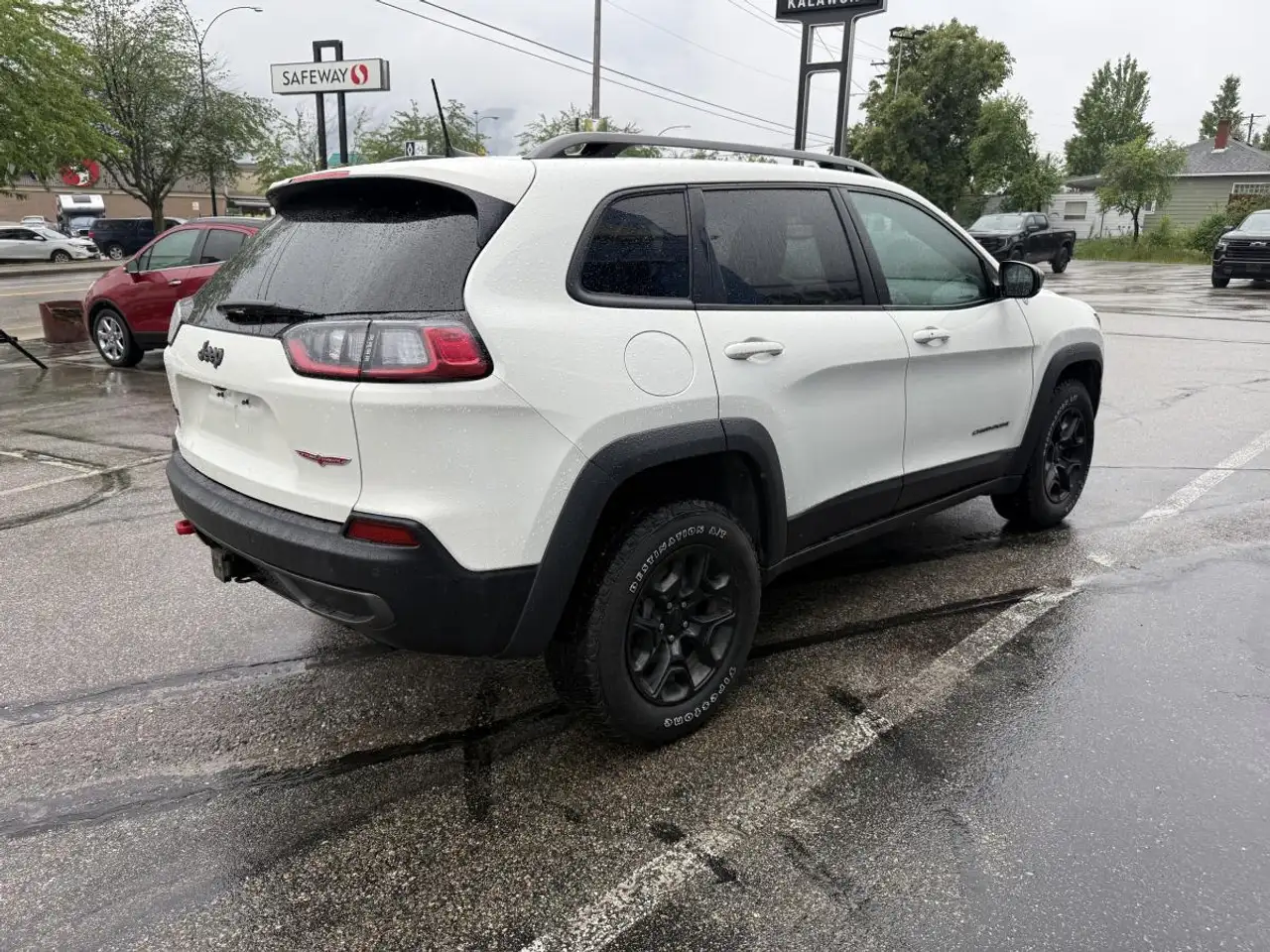 Jeep Cherokee снимка Jeep Cherokee